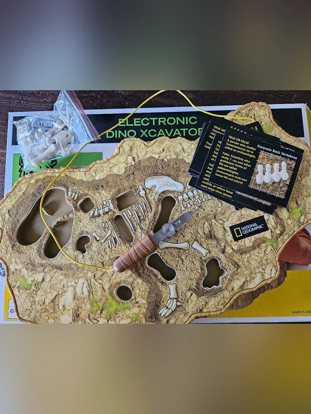 Nat Geo Electronic Dino Excavator Playset